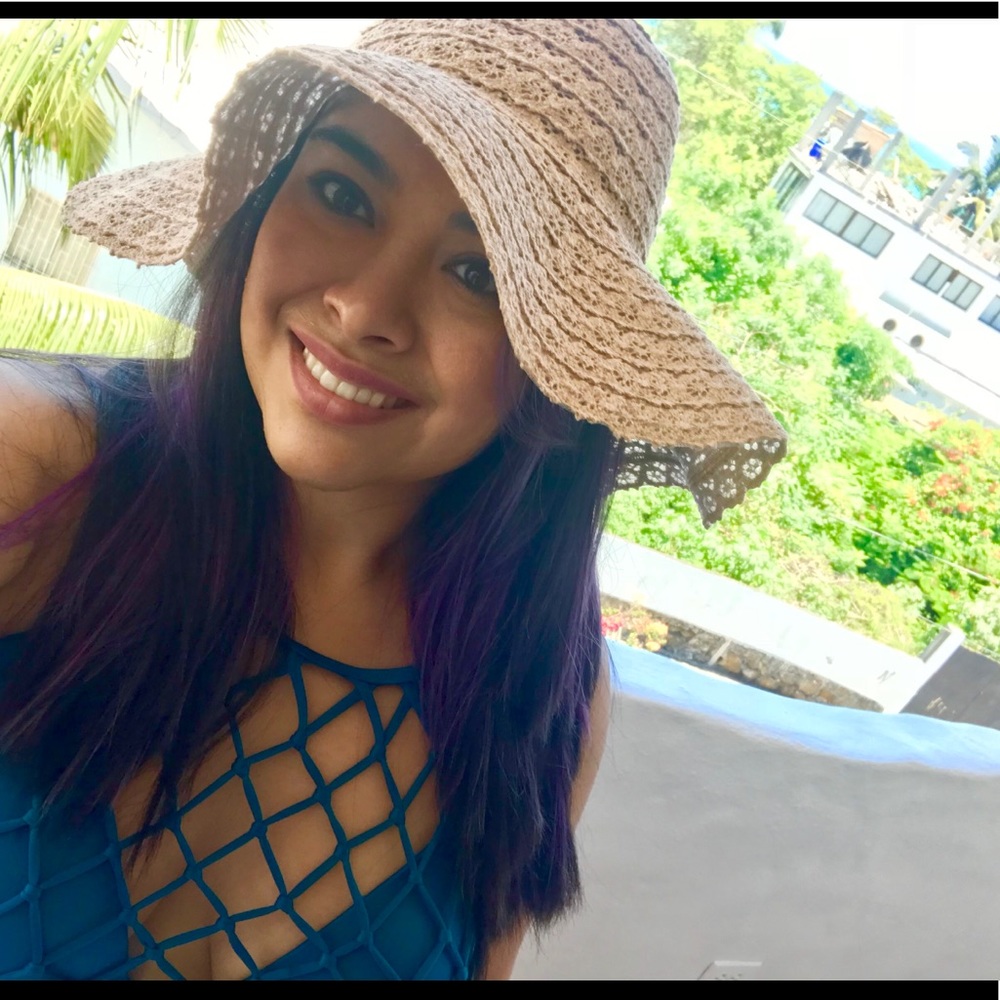 Meet your Posher, Alyssa